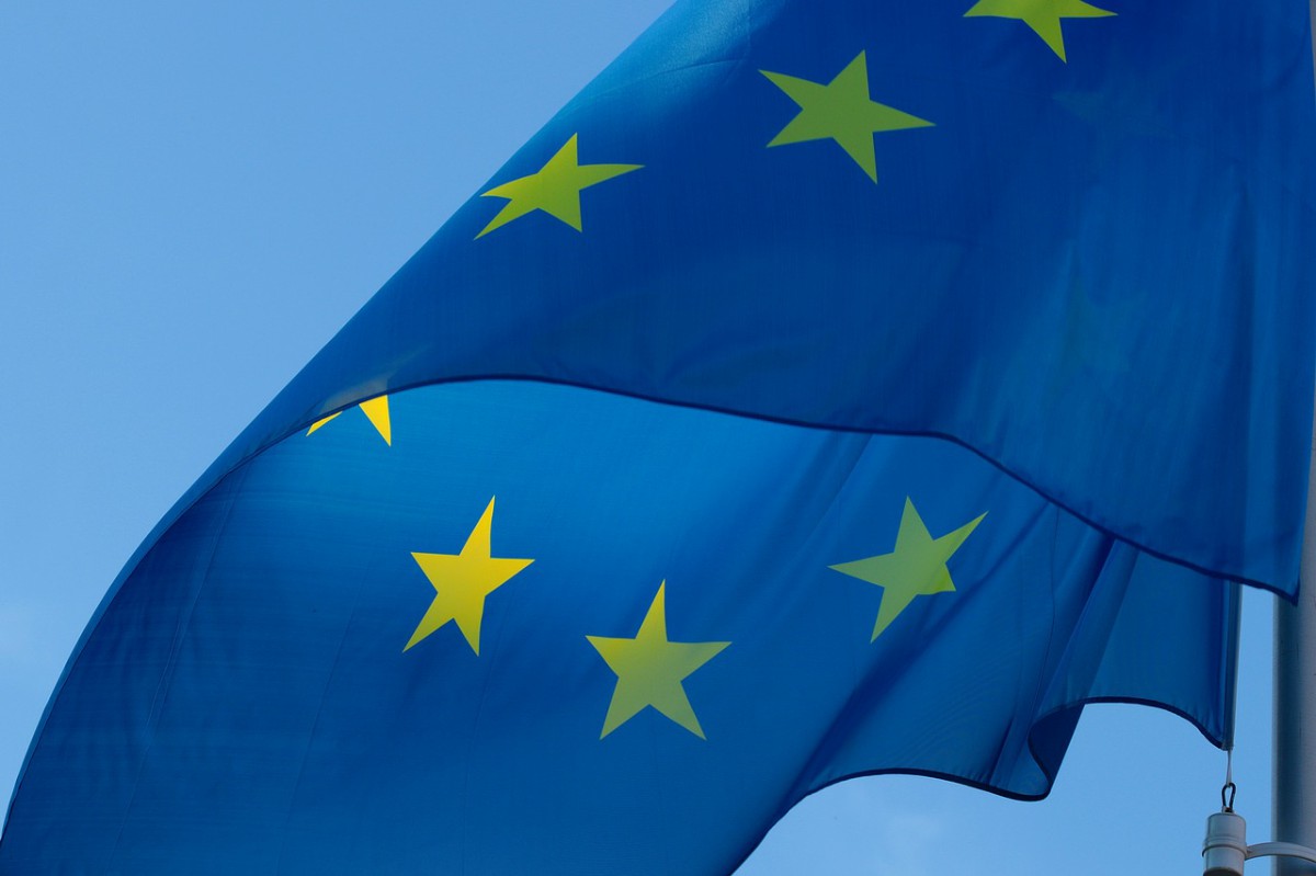 Bandiera UE elezioni europee 2019